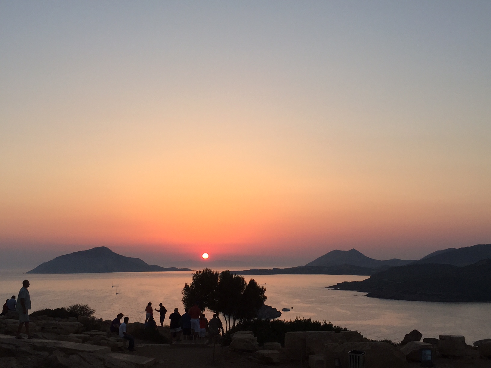 40 pictures that will make you want to visit Athens